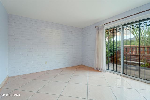 2722 E Avenida De Pueblo, Tucson, AZ 85718