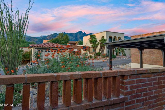 2722 E Avenida De Pueblo, Tucson, AZ 85718