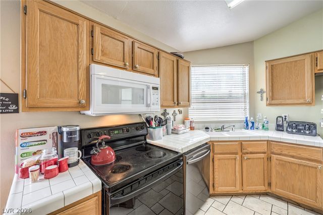 8219 Mt Brodie Circle, Las Vegas, NV 89145