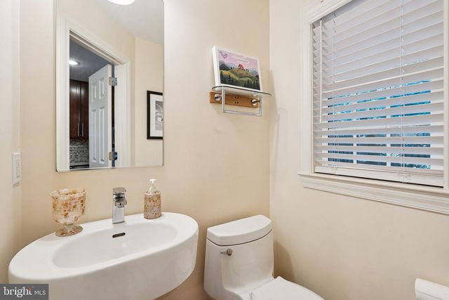 1432 CRESTRIDGE DR, Silver Spring, MD 20910