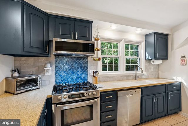 1432 CRESTRIDGE DR, Silver Spring, MD 20910