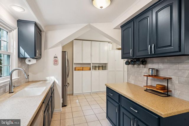 1432 CRESTRIDGE DR, Silver Spring, MD 20910