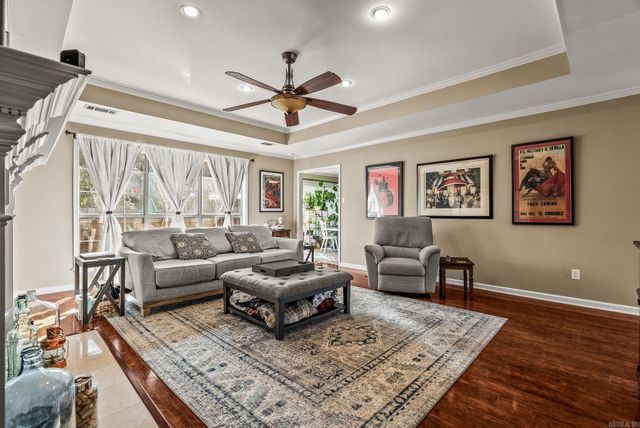 111 Beaulieu Court, Maumelle, AR 72113