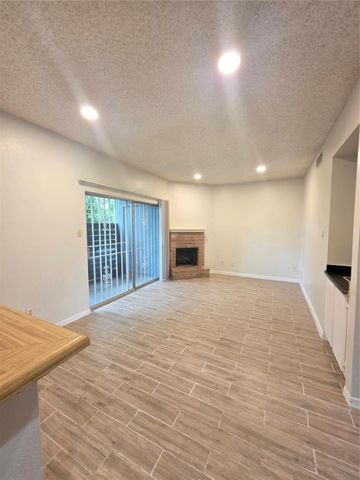 8334 Jorine Drive 8733, Houston, TX 77036