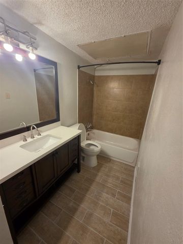 8334 Jorine Drive 8733, Houston, TX 77036
