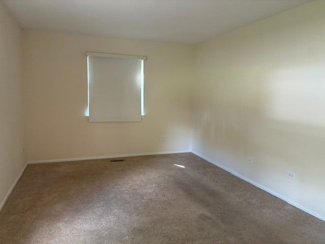 2857 Meadow Lane A, Schaumburg, IL 60193