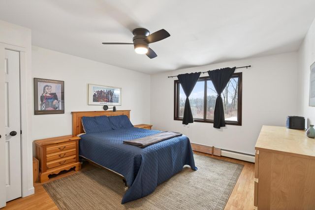 1304 W Medicine Lake Drive 119, Plymouth, MN 55441