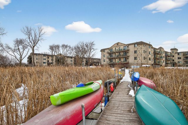 1304 W Medicine Lake Drive 119, Plymouth, MN 55441