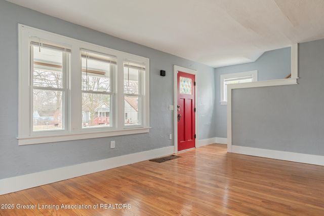 508 Leslie Street, Lansing, MI 48912