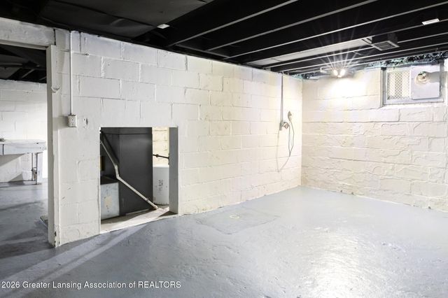 508 Leslie Street, Lansing, MI 48912