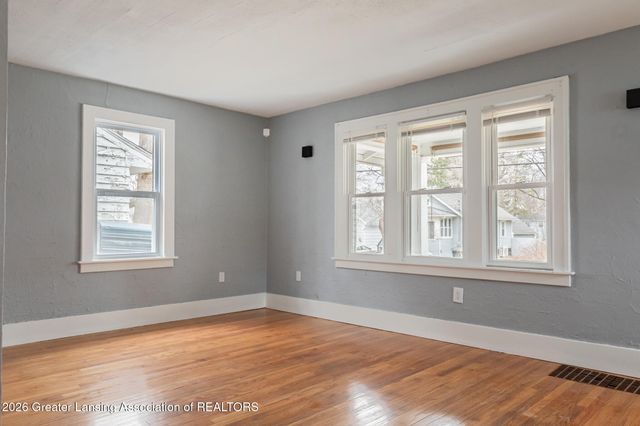 508 Leslie Street, Lansing, MI 48912