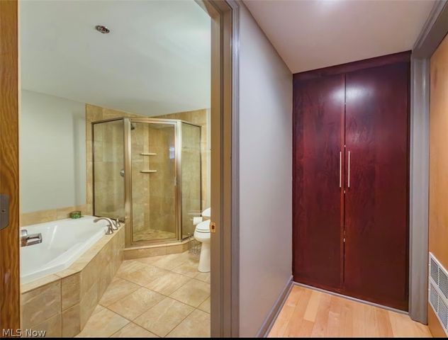 701 W Lakeside Avenue 503, Cleveland, OH 44113