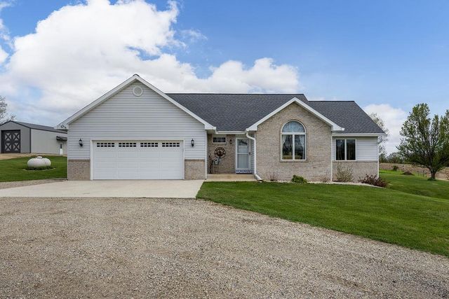 13541 Beloit Newark Road, Brodhead, WI 53520
