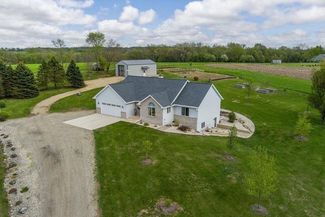 13541 Beloit Newark Road, Brodhead, WI 53520