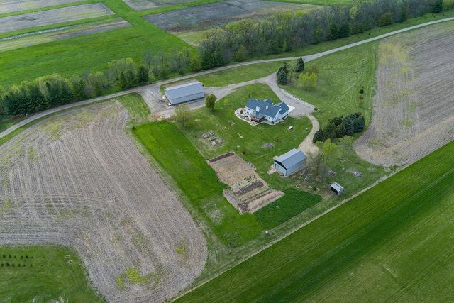 13541 Beloit Newark Road, Brodhead, WI 53520
