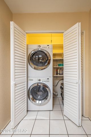 974 N Caribe Avenue, Tucson, AZ 85710