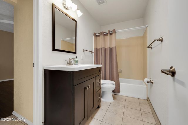 974 N Caribe Avenue, Tucson, AZ 85710