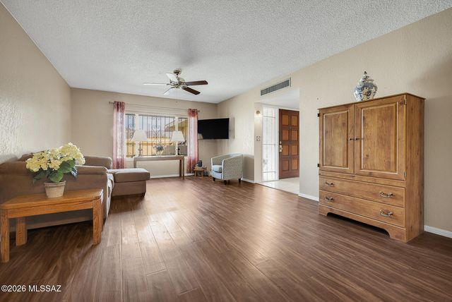 974 N Caribe Avenue, Tucson, AZ 85710