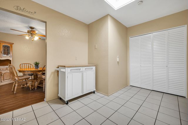 974 N Caribe Avenue, Tucson, AZ 85710