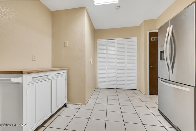 974 N Caribe Avenue, Tucson, AZ 85710