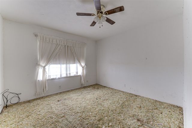3057 Fm 1181, Ennis, TX 75119