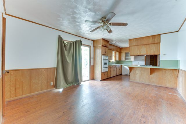 3057 Fm 1181, Ennis, TX 75119