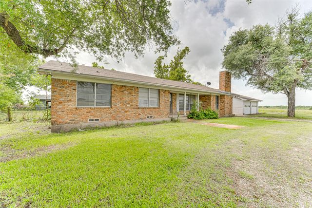 3057 Fm 1181, Ennis, TX 75119