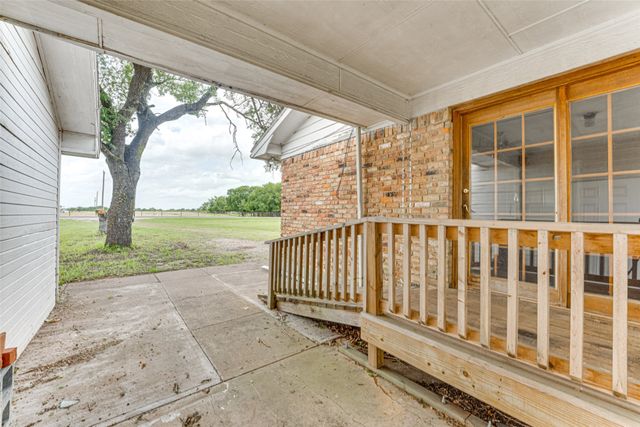 3057 Fm 1181, Ennis, TX 75119