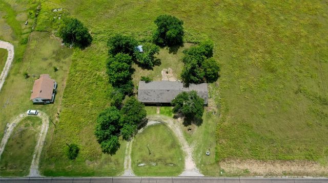 3057 Fm 1181, Ennis, TX 75119