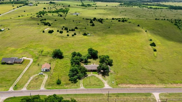 3057 Fm 1181, Ennis, TX 75119