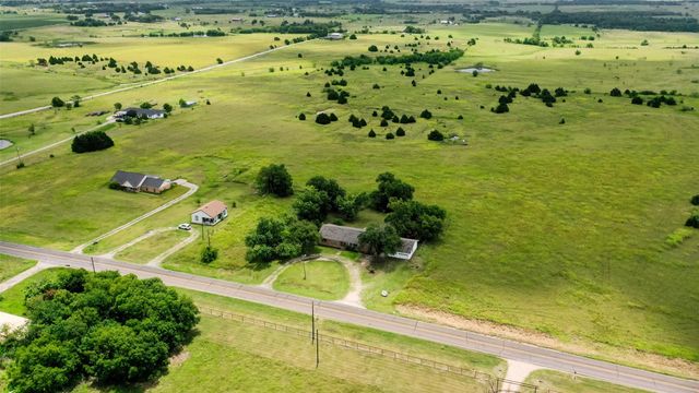 3057 Fm 1181, Ennis, TX 75119