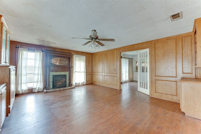 3057 Fm 1181, Ennis, TX 75119