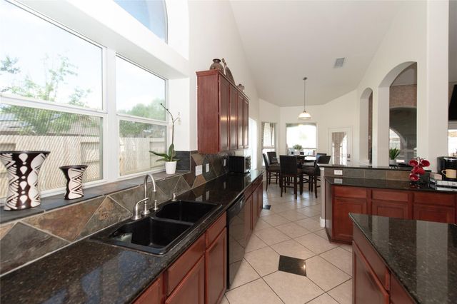 1914 Lakeside Crossing, Katy, TX 77494