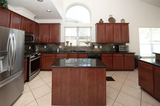 1914 Lakeside Crossing, Katy, TX 77494