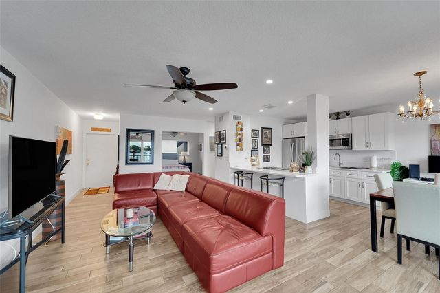 1201 S Riverside Drive 204, Pompano Beach, FL 33062