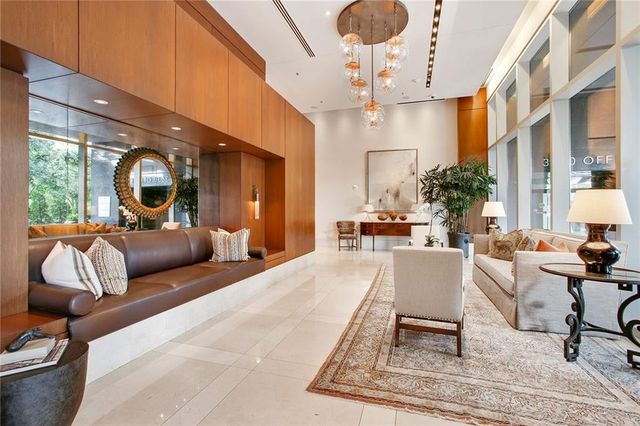 3630 Peachtree Road NE 2002, Atlanta, GA 30326