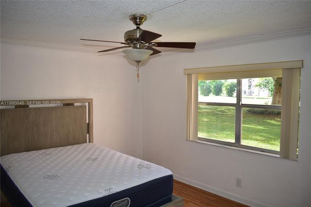 9561 Sunrise Lakes Boulevard 106, Sunrise, FL 33322