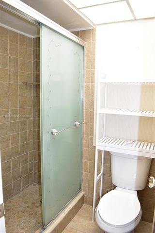 9561 Sunrise Lakes Boulevard 106, Sunrise, FL 33322