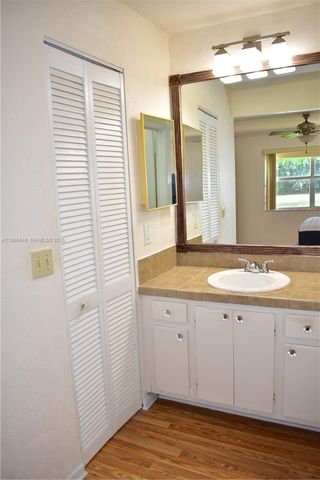 9561 Sunrise Lakes Boulevard 106, Sunrise, FL 33322