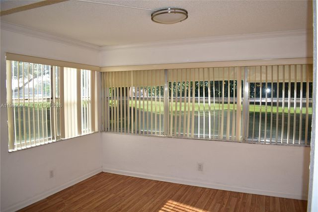 9561 Sunrise Lakes Boulevard 106, Sunrise, FL 33322