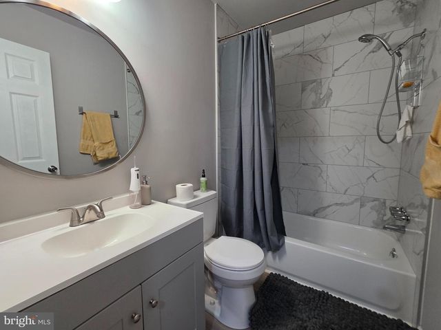 236 GREEN BLADE DR, Dover, DE 19904