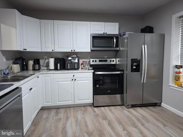 236 GREEN BLADE DR, Dover, DE 19904