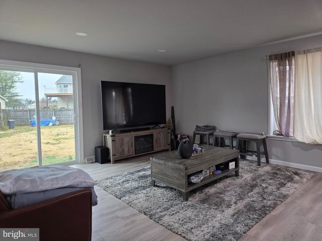 236 GREEN BLADE DR, Dover, DE 19904