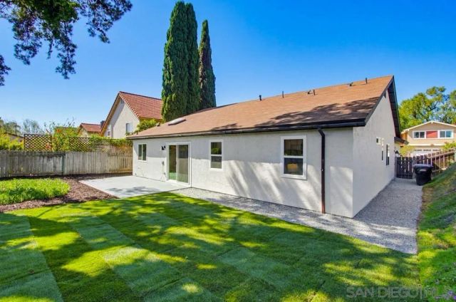 9555 Via Pereza, San Diego, CA 92129