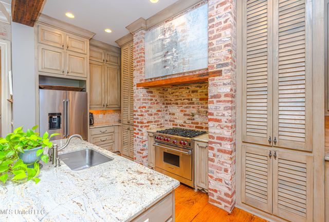 104 Ivy Brook Drive, Madison, MS 39110