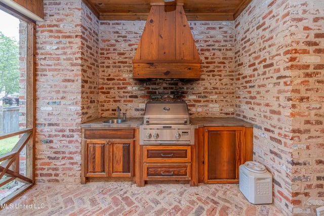 104 Ivy Brook Drive, Madison, MS 39110