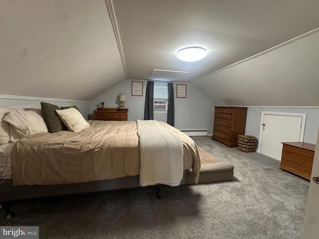 639 CHESTNUT ST, Bally, PA 19503