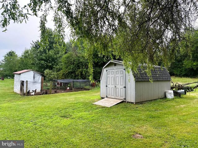 639 CHESTNUT ST, Bally, PA 19503