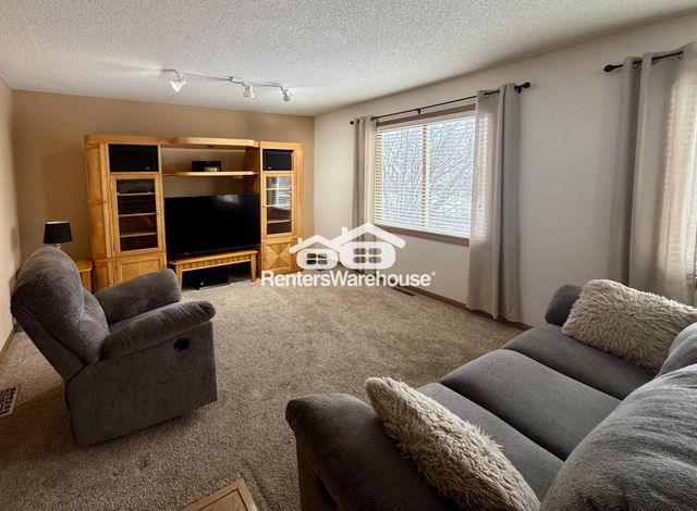 18635 Explorer Way, Farmington, MN 55024