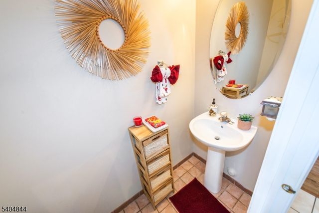 7 Hornbeam Way, Hardyston Twp., NJ 07419